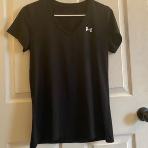 Under armour black womens t-shirt